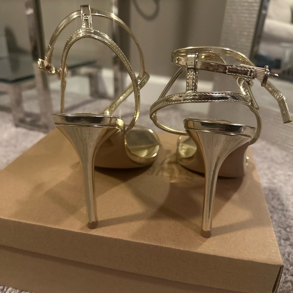 Steve Madden Heels - Picture 2 of 4